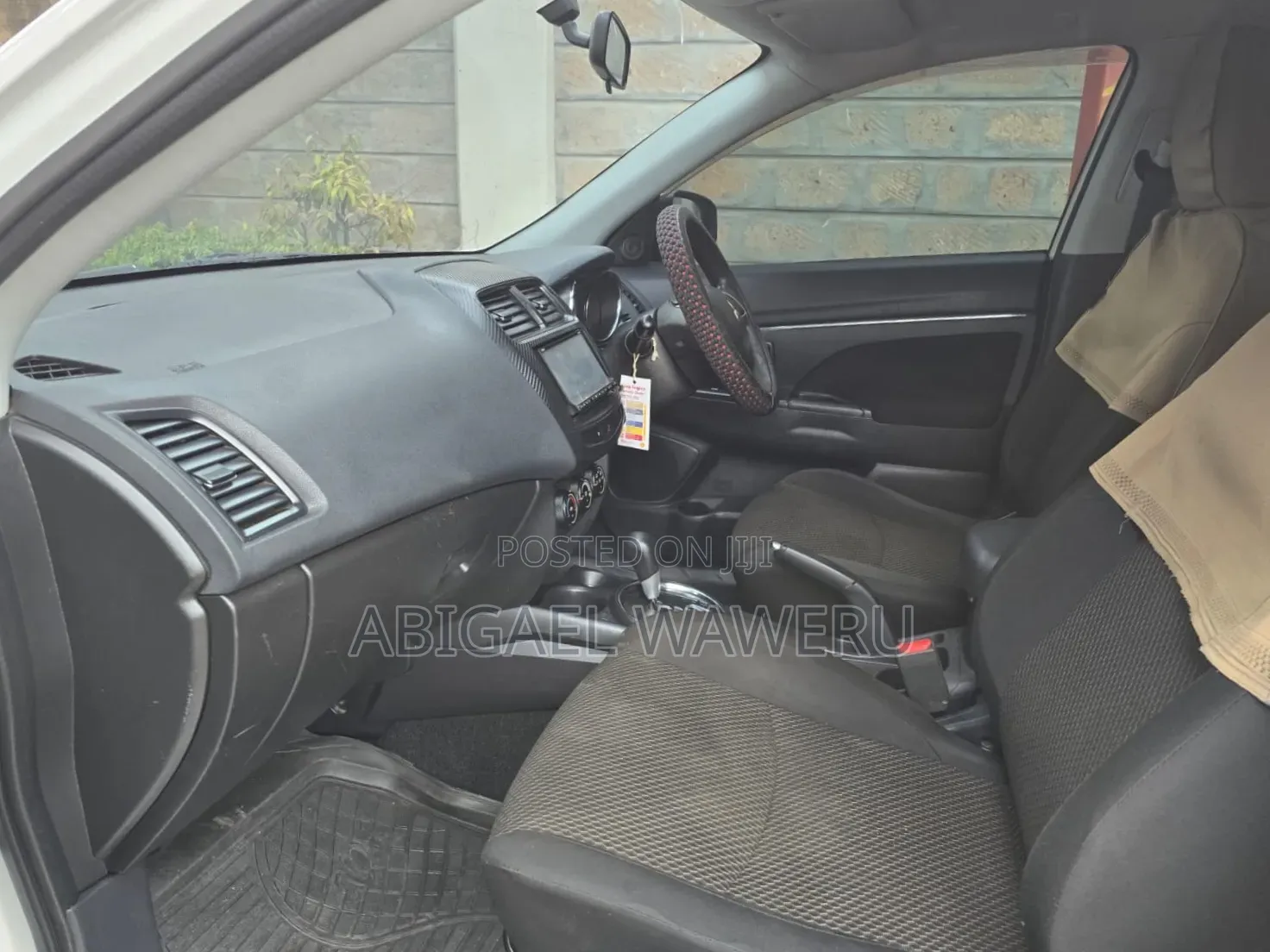 Mitsubishi Outlander 2017 White
