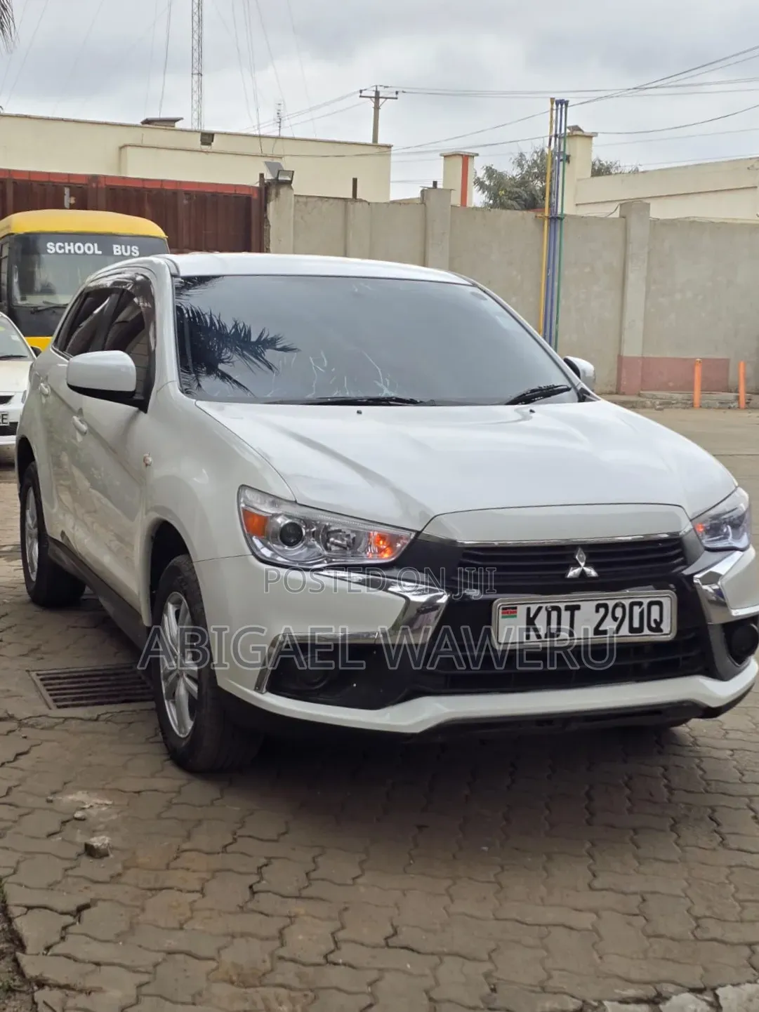 Mitsubishi Outlander 2017 White
