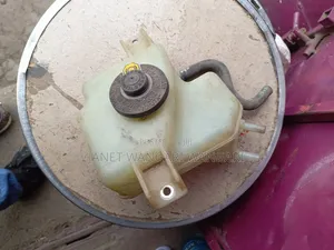 Coolant Reserve/Bottle Toyota Aqua