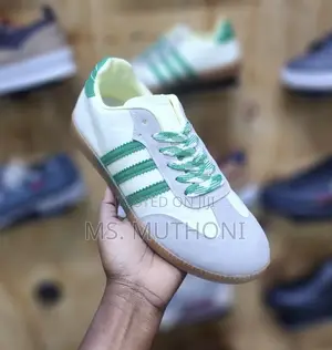 Ladies / Girls Retro Style Sneakers Size 35-42