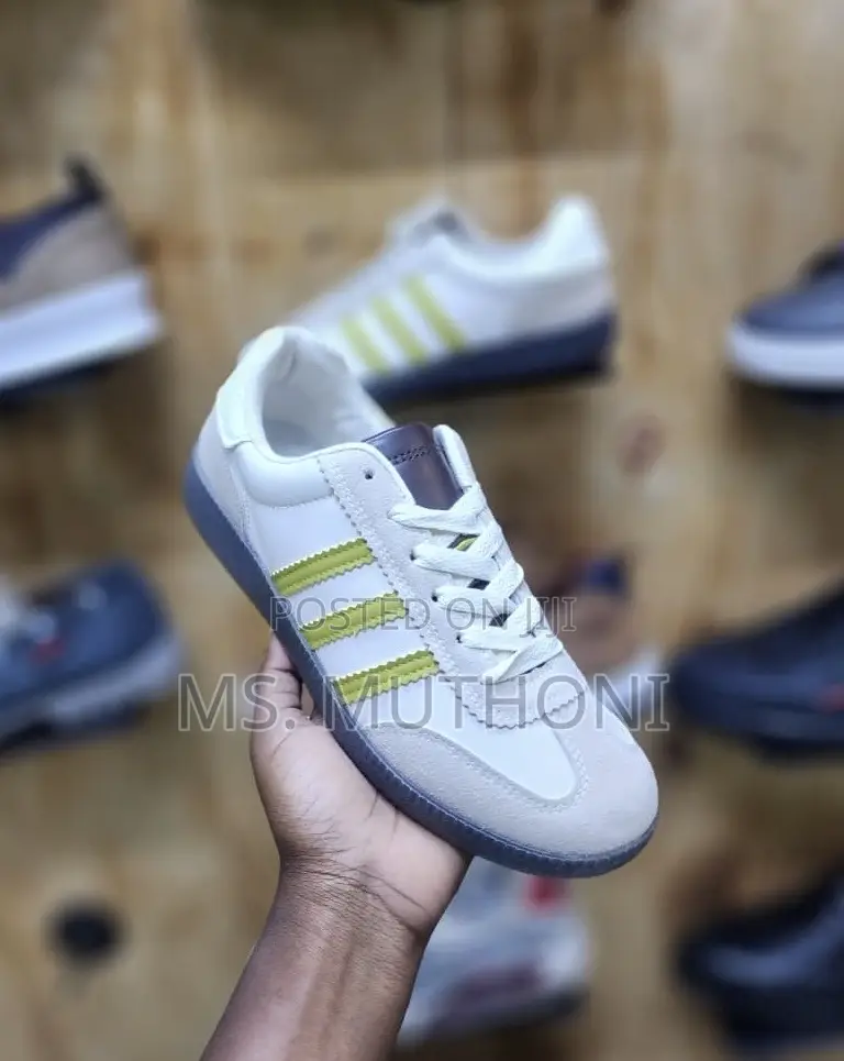 Ladies / Girls Retro Style Sneakers Size 35-42
