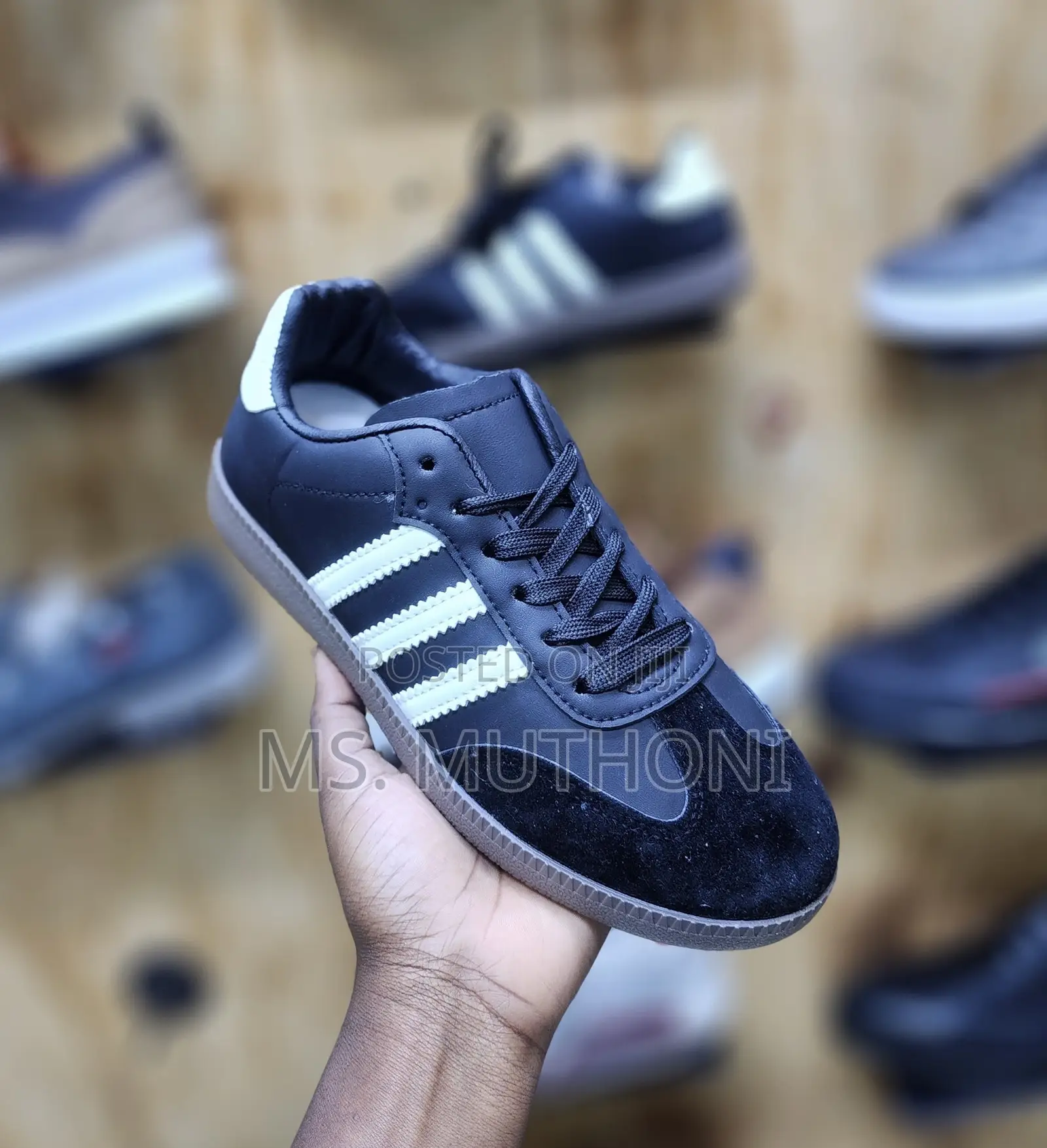 Ladies / Girls Retro Style Sneakers Size 35-42