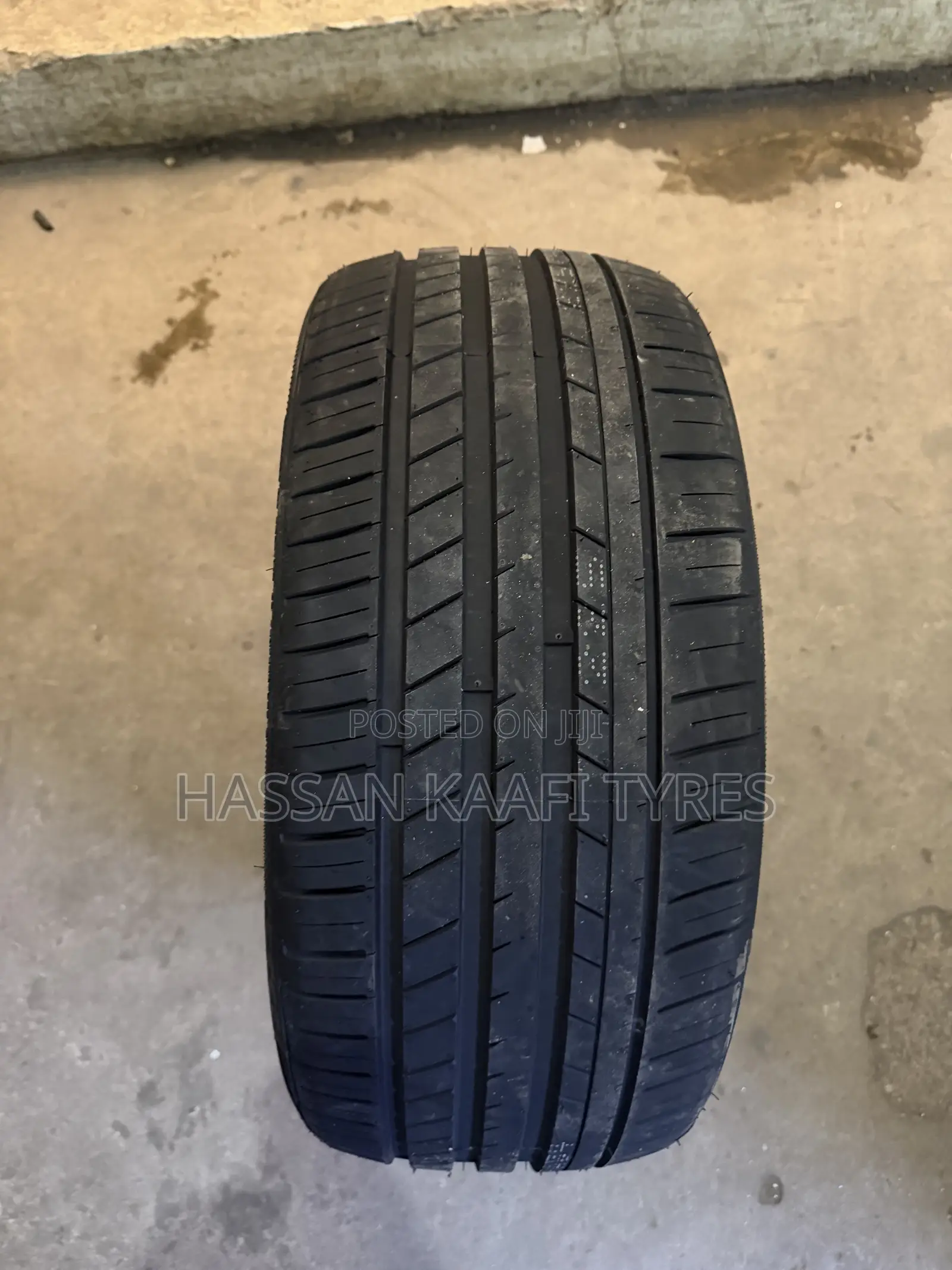 225/40r18 Kapsen Tyre