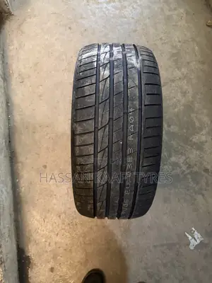 245/35r19 Durun Tyre