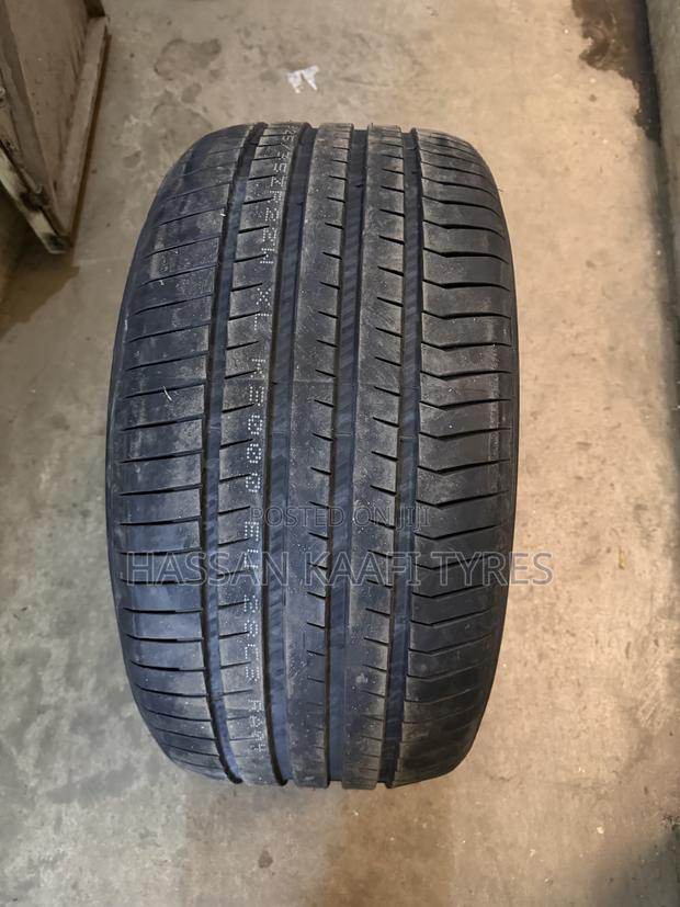 325/35r22 Kapsen Tyre - thumbnail 2