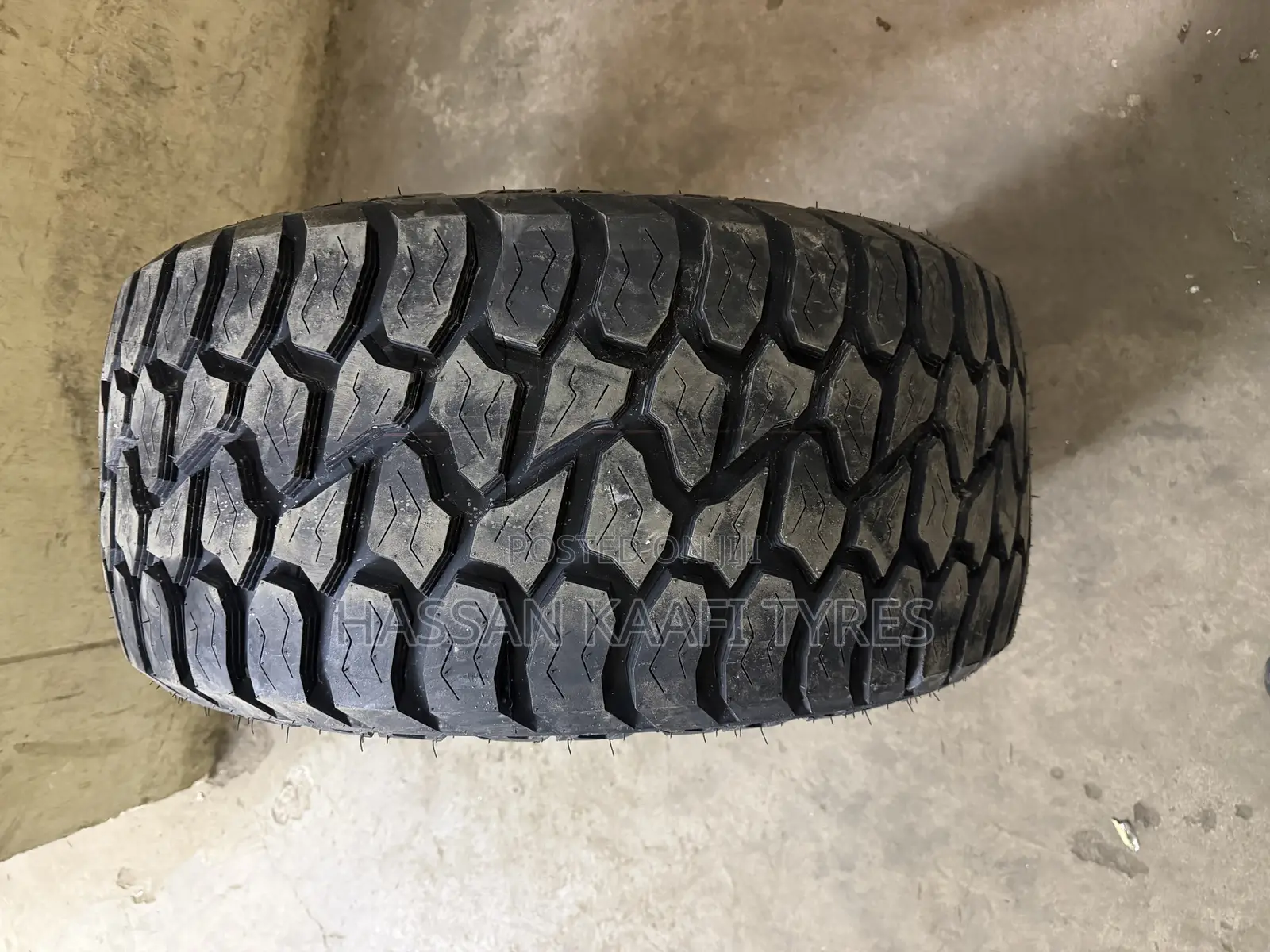 33X12.50R22 Durun
