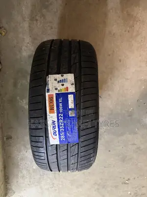 285/35r22 Durun Tyre