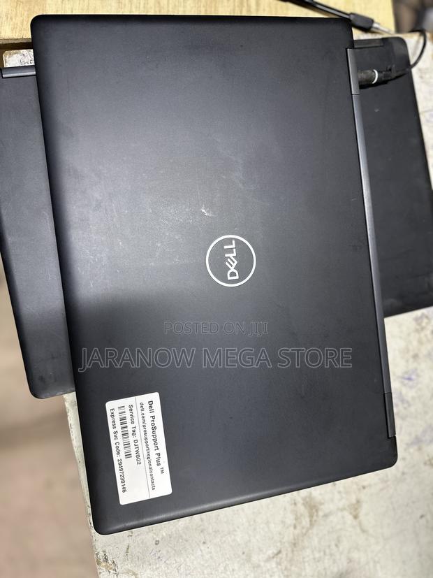 Laptop Dell Latitude 5590 12GB Intel Core i7 SSD 256GB - thumbnail 4