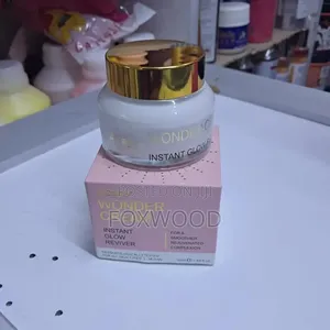 O'Carly Wonder Cream Instant Glow Reviver.