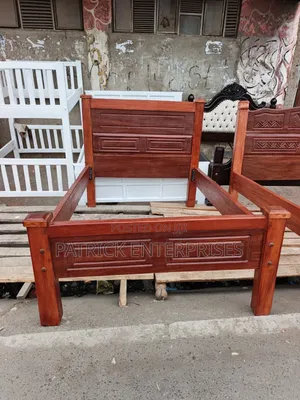 Modern Solid Wood Bed 4 by 6 Fitt