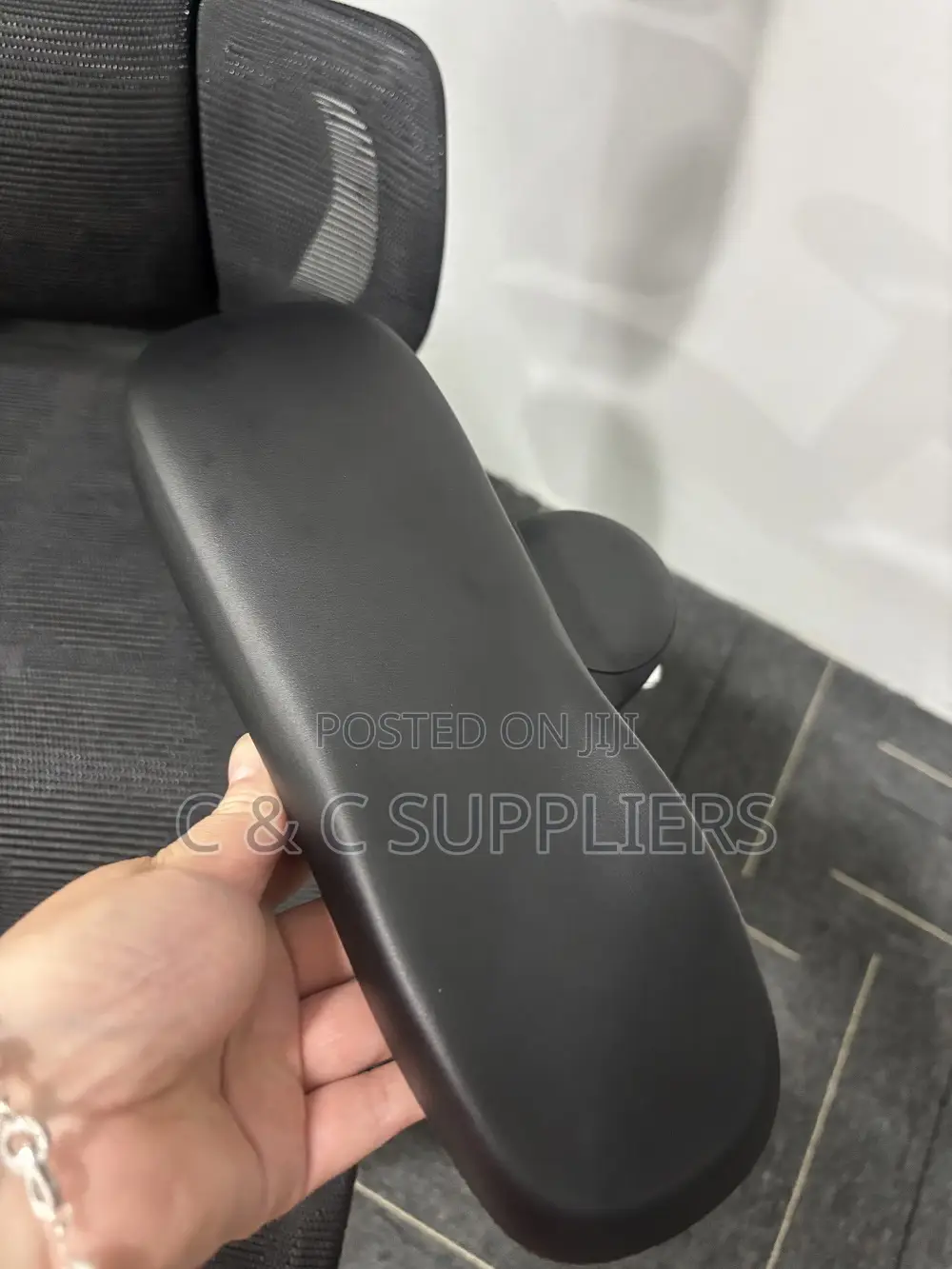 Executive Mesh Chair With Footrest