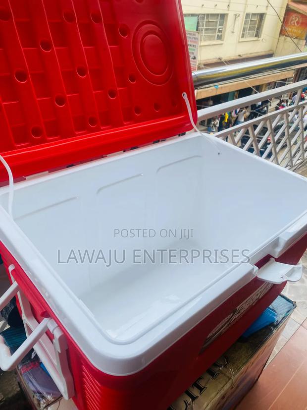 Insulated Ice Cooler