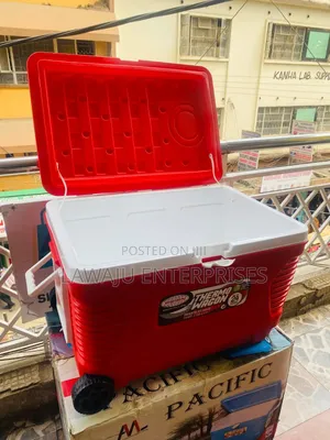 Pacific Ice Chest