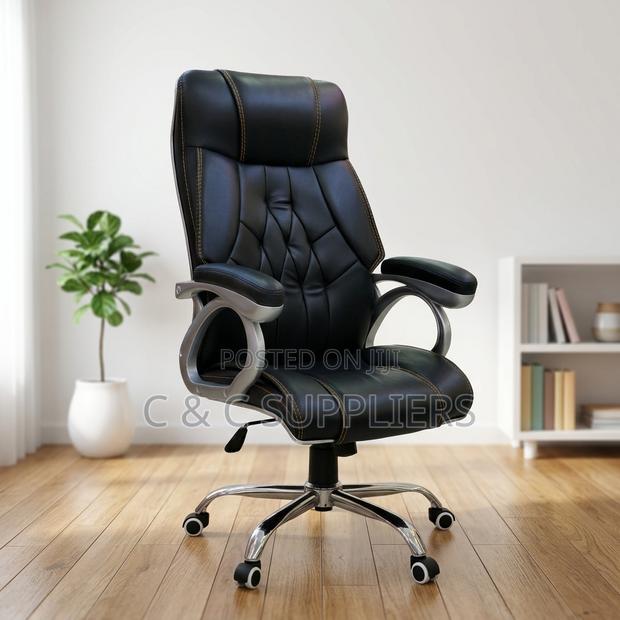Ergonomic Leather Secretary Chair. - thumbnail 3