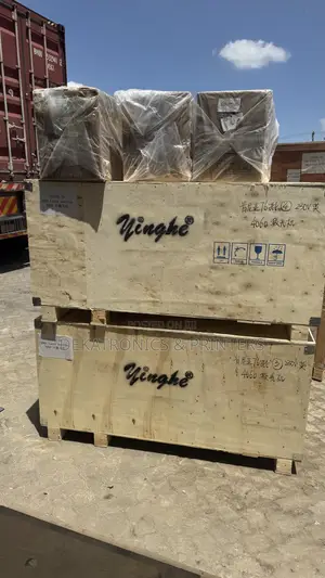Yinghe 4060 (400mm by 600mm) Co2 Laser Engraving/Cutting Machine