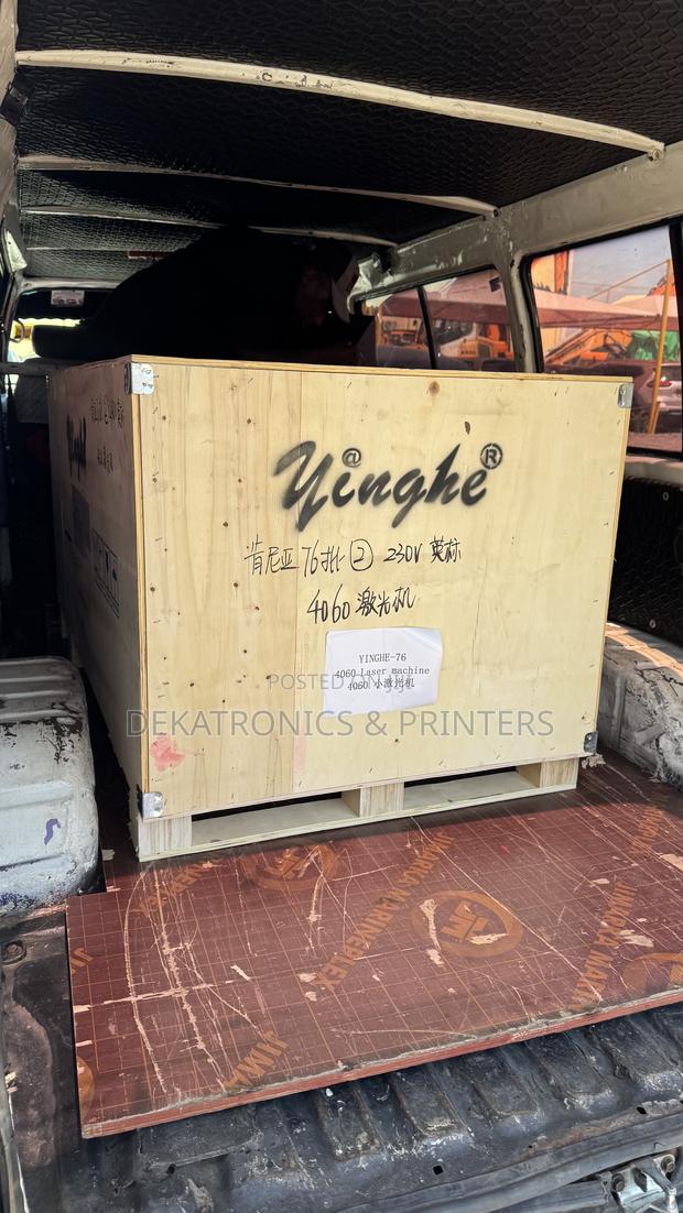 Yinghe 4060 (400mm by 600mm) Co2 Laser Engraving/Cutting Machine - thumbnail 3