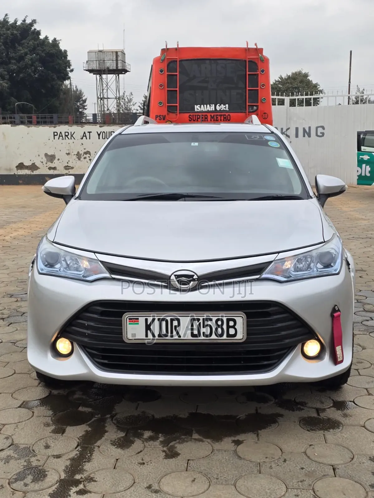 Toyota Corolla Fielder 2017 Silver