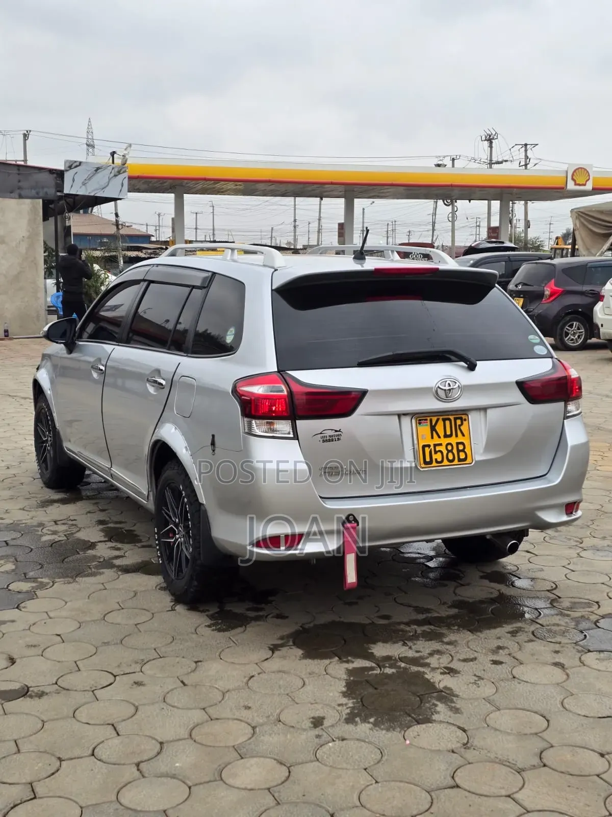 Toyota Corolla Fielder 2017 Silver