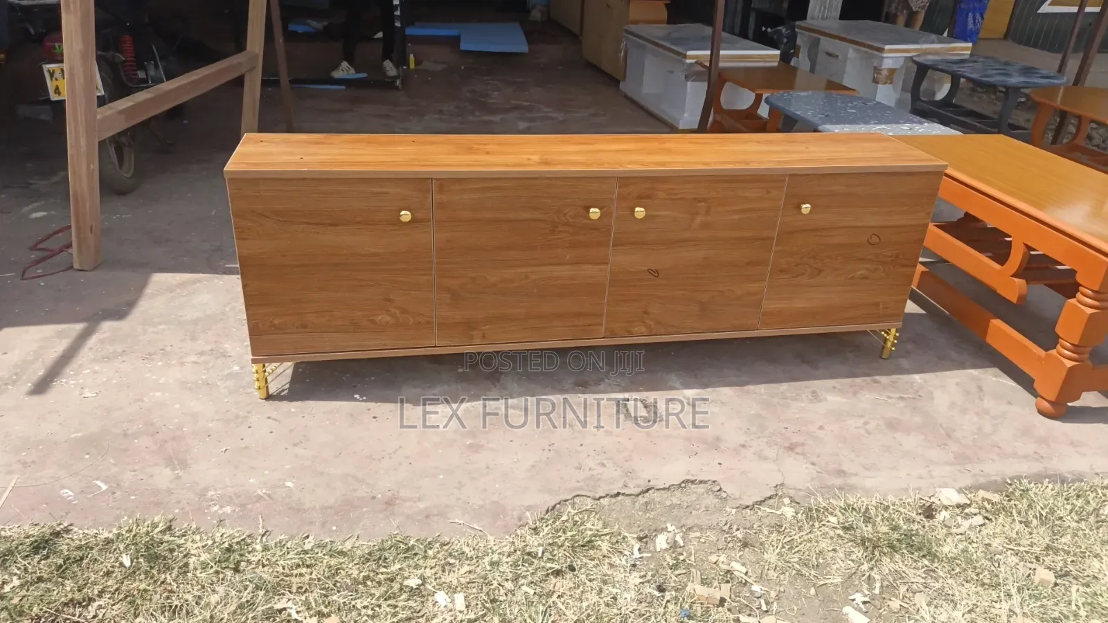 6fts Long TV Stand