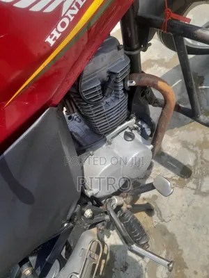 Honda 2022 Red