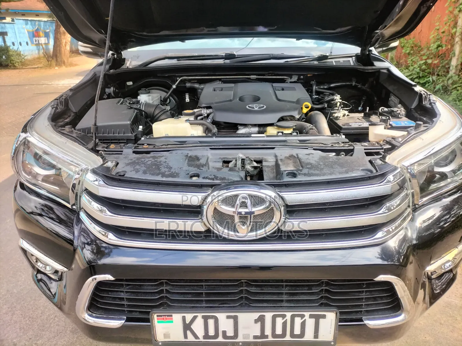Toyota Hilux 2016 Black