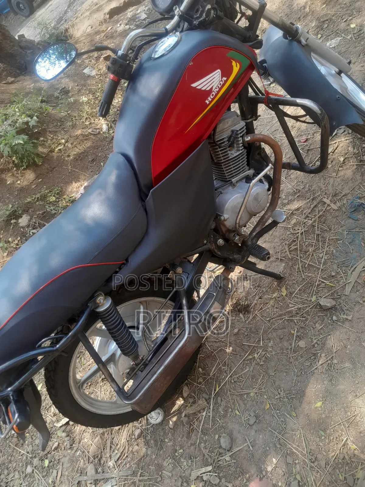 Honda 2022 Red