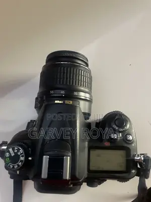 Nikon D7000 With Kit Lens and Bag