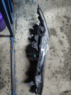 Toyota Harrier 191 Headlight