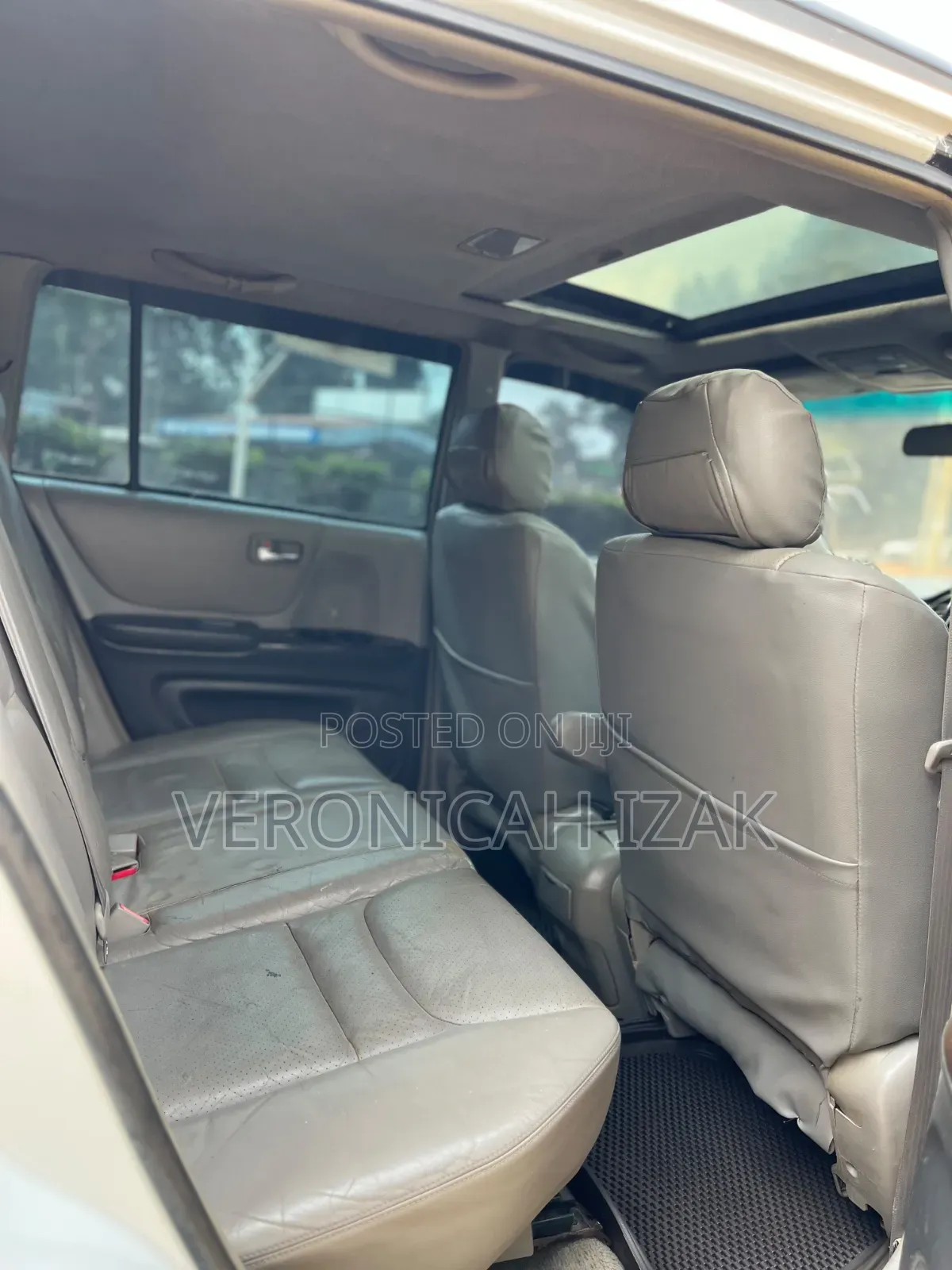 Toyota Kluger 2004 White