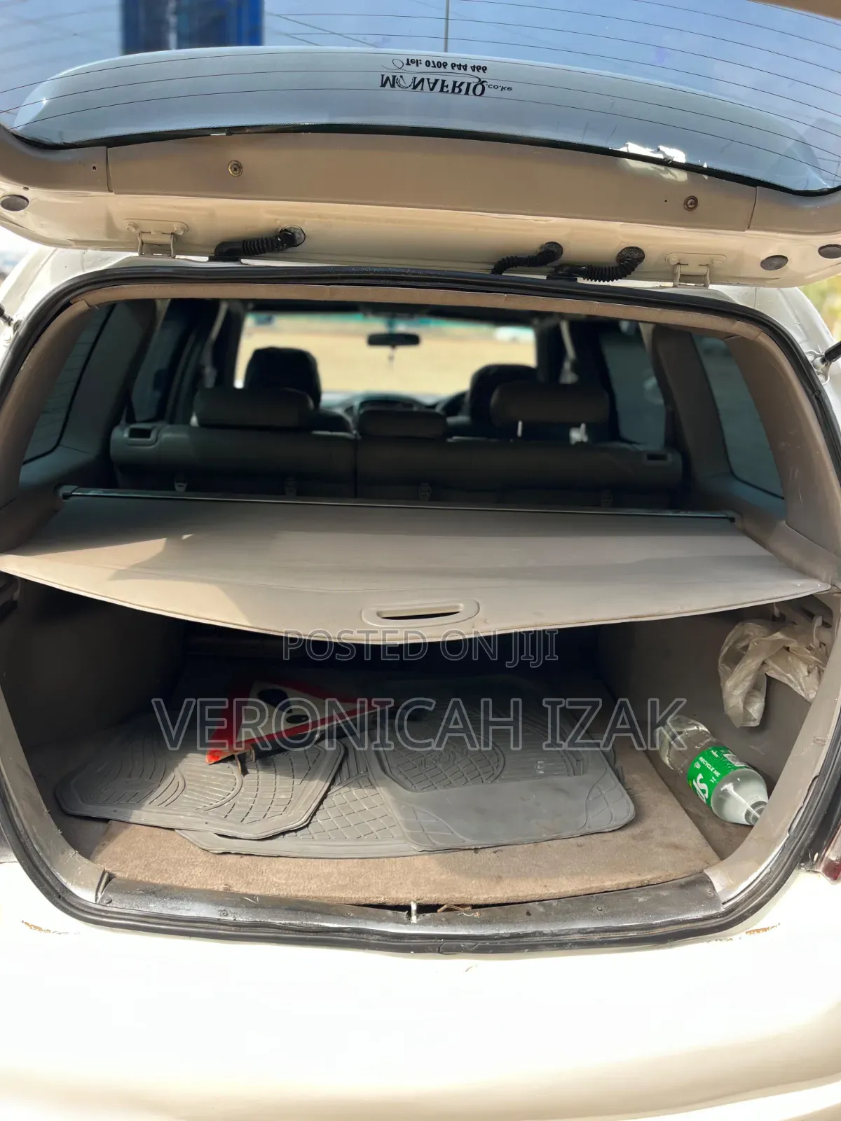 Toyota Kluger 2004 White