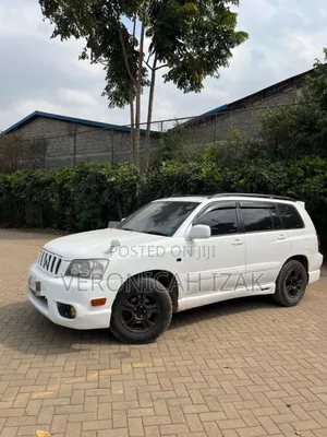 Toyota Kluger 2004 White
