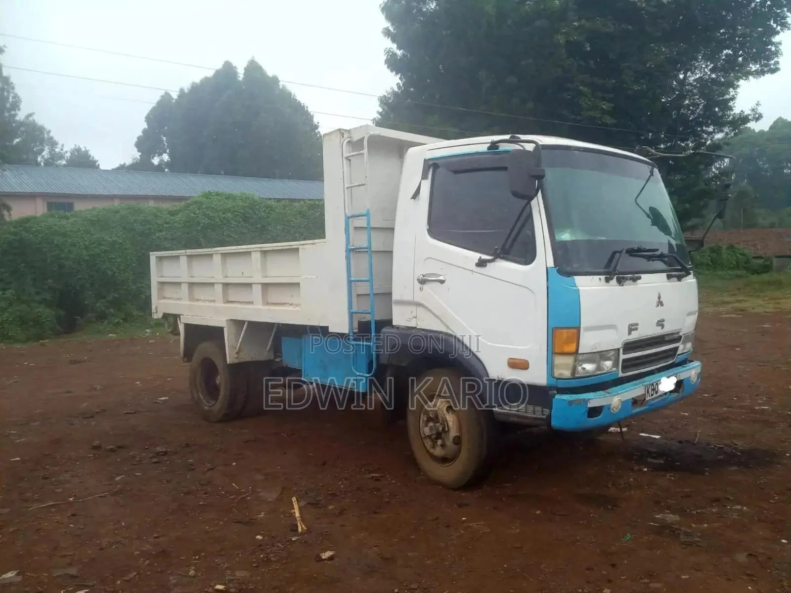 Mitsubishi Fuso Canter 2004 White