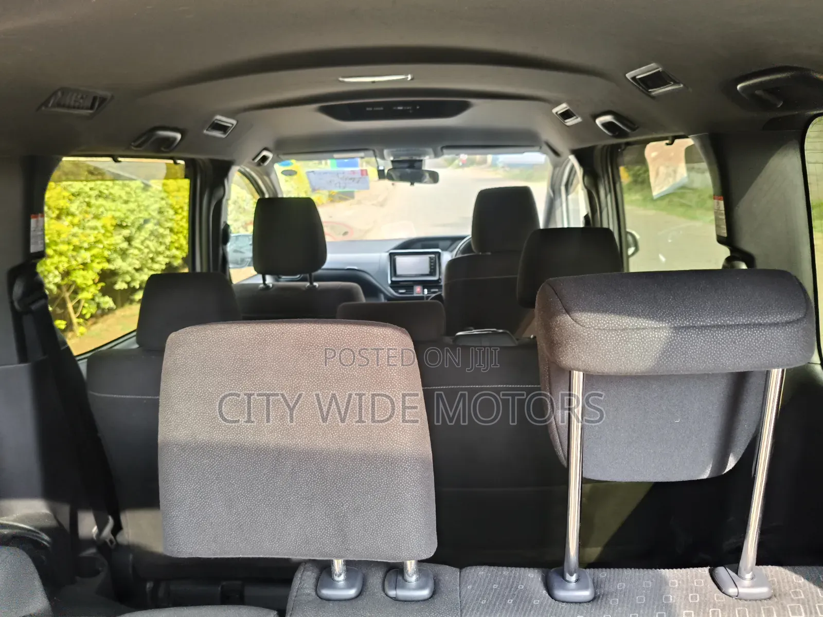 Toyota Noah 2019 Silver