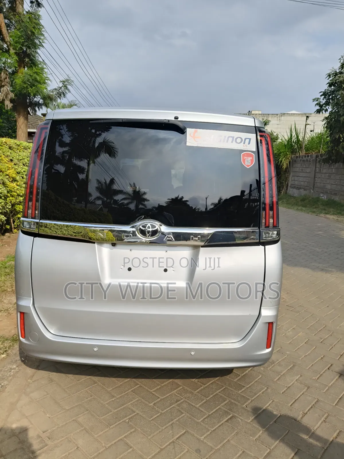 Toyota Noah 2019 Silver