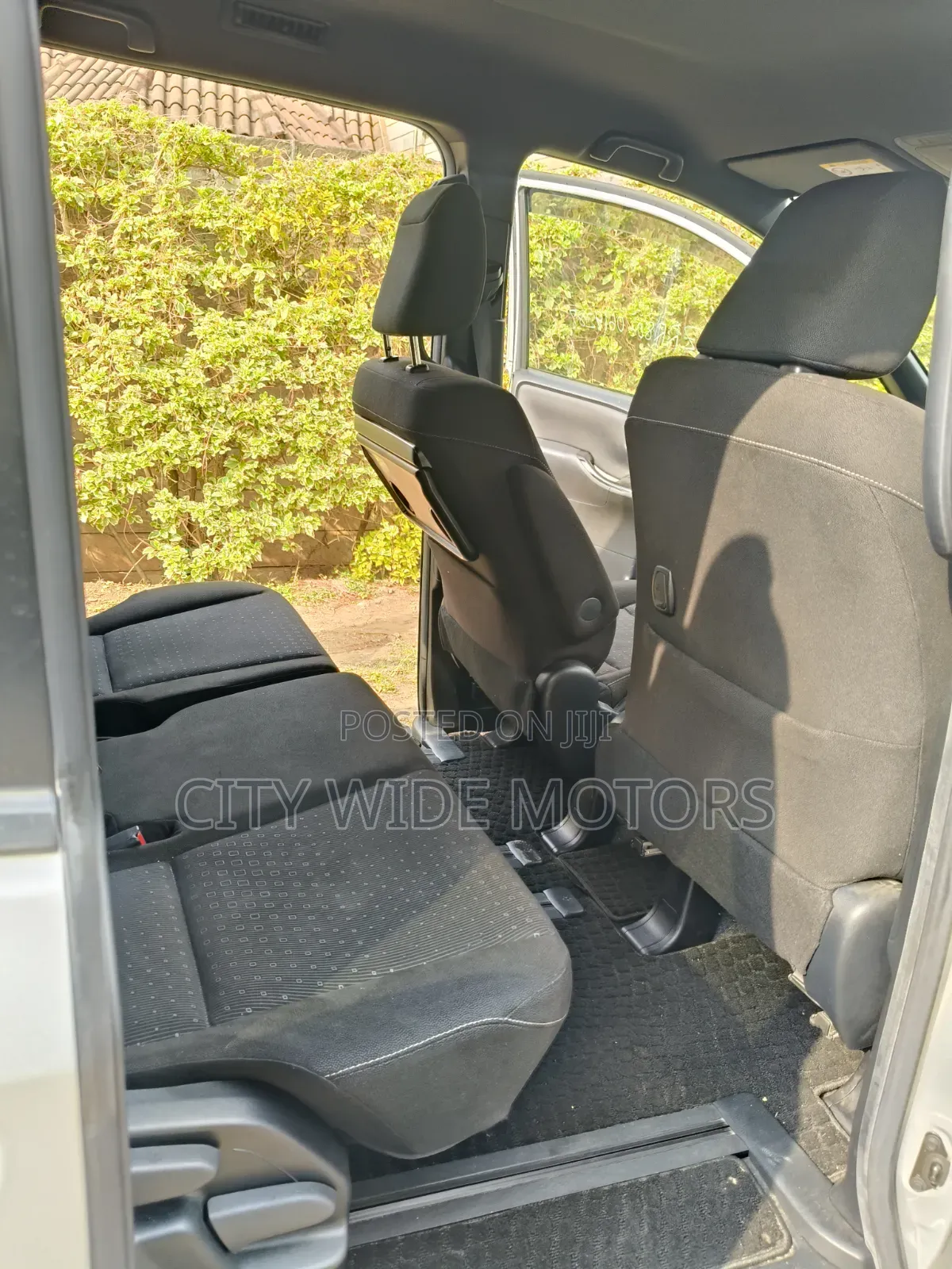 Toyota Noah 2019 Silver