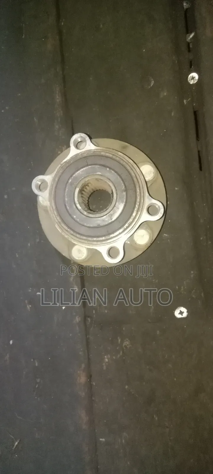 Mazda Axela Rear Hub