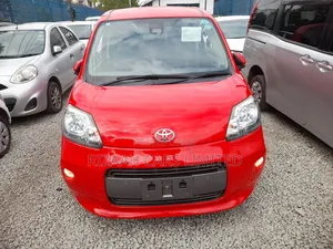 Toyota Porte 2019 Red