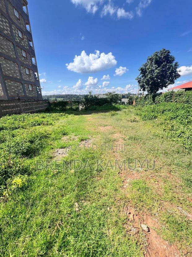 Its a Prime Plot for Sale Suitable for Commercial and Residential - main view