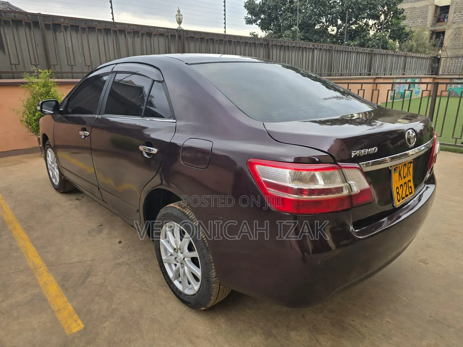 Toyota Premio 2011 Burgundy