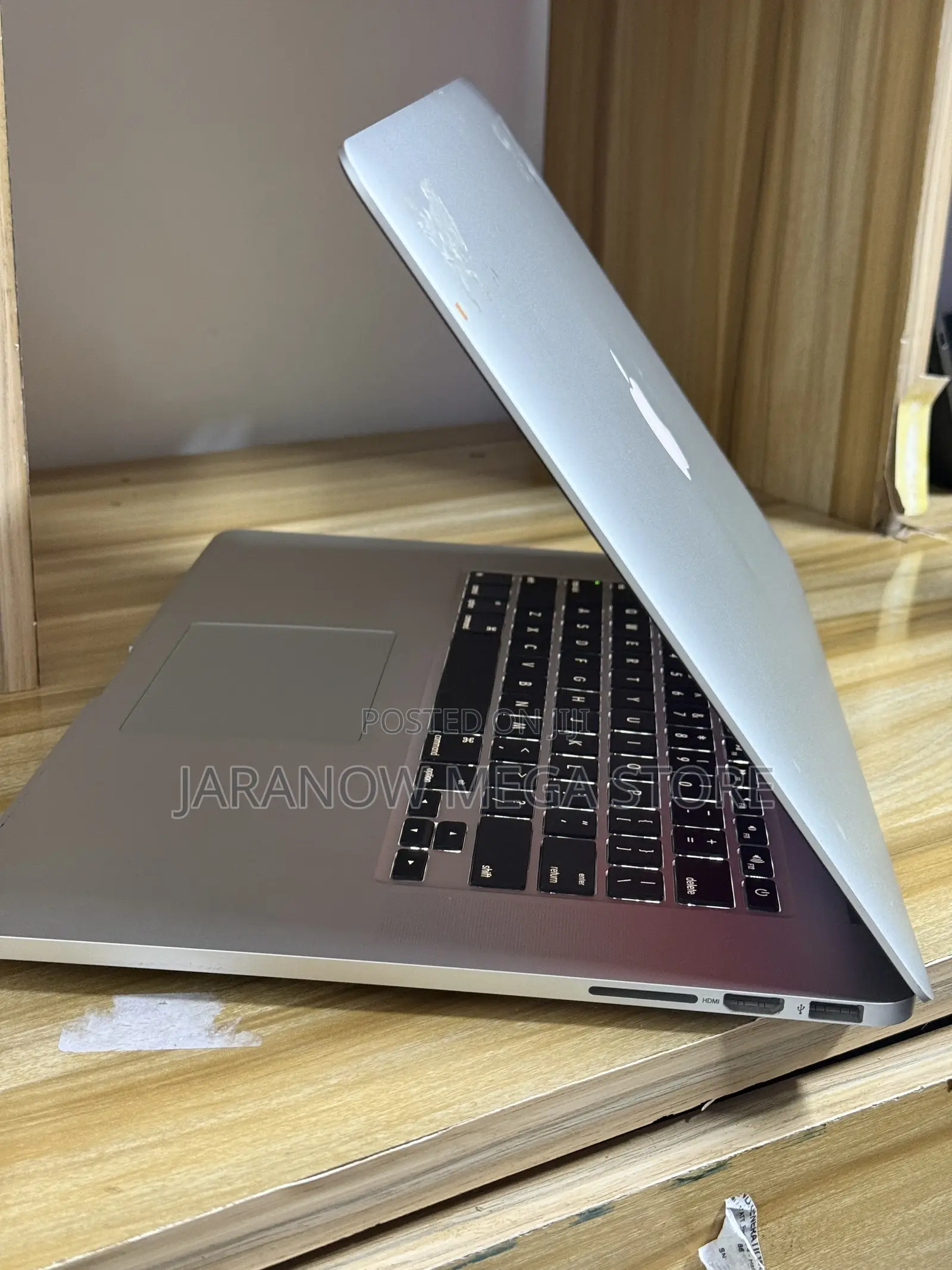 Laptop Apple MacBook Pro 16GB Intel Core i7 SSD 1T