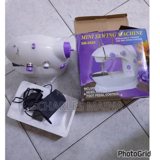 Mini Sewing Machine - thumbnail 2