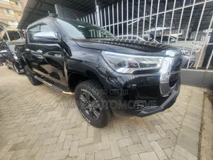 Toyota Hilux 2021 Black