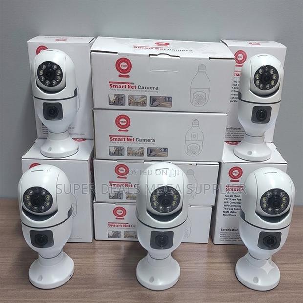 Affordable Prices PTZ Rotating Dual Lens Wifi Bulb Cameras