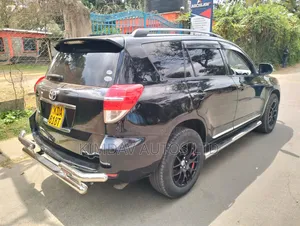 Toyota Vanguard 2013 Black