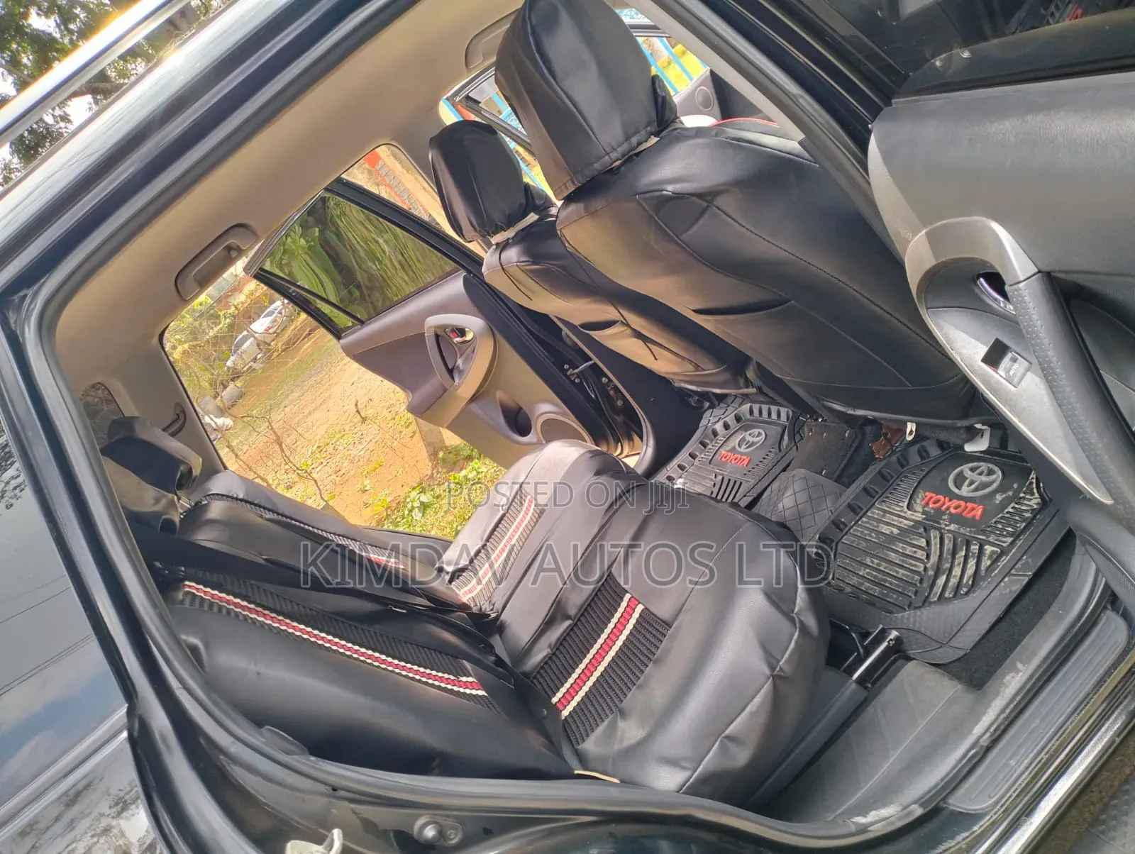 Toyota Vanguard 2013 Black