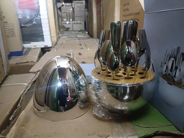 Premium 36PC Cutlery Set With Egg-Shaped Storage Case