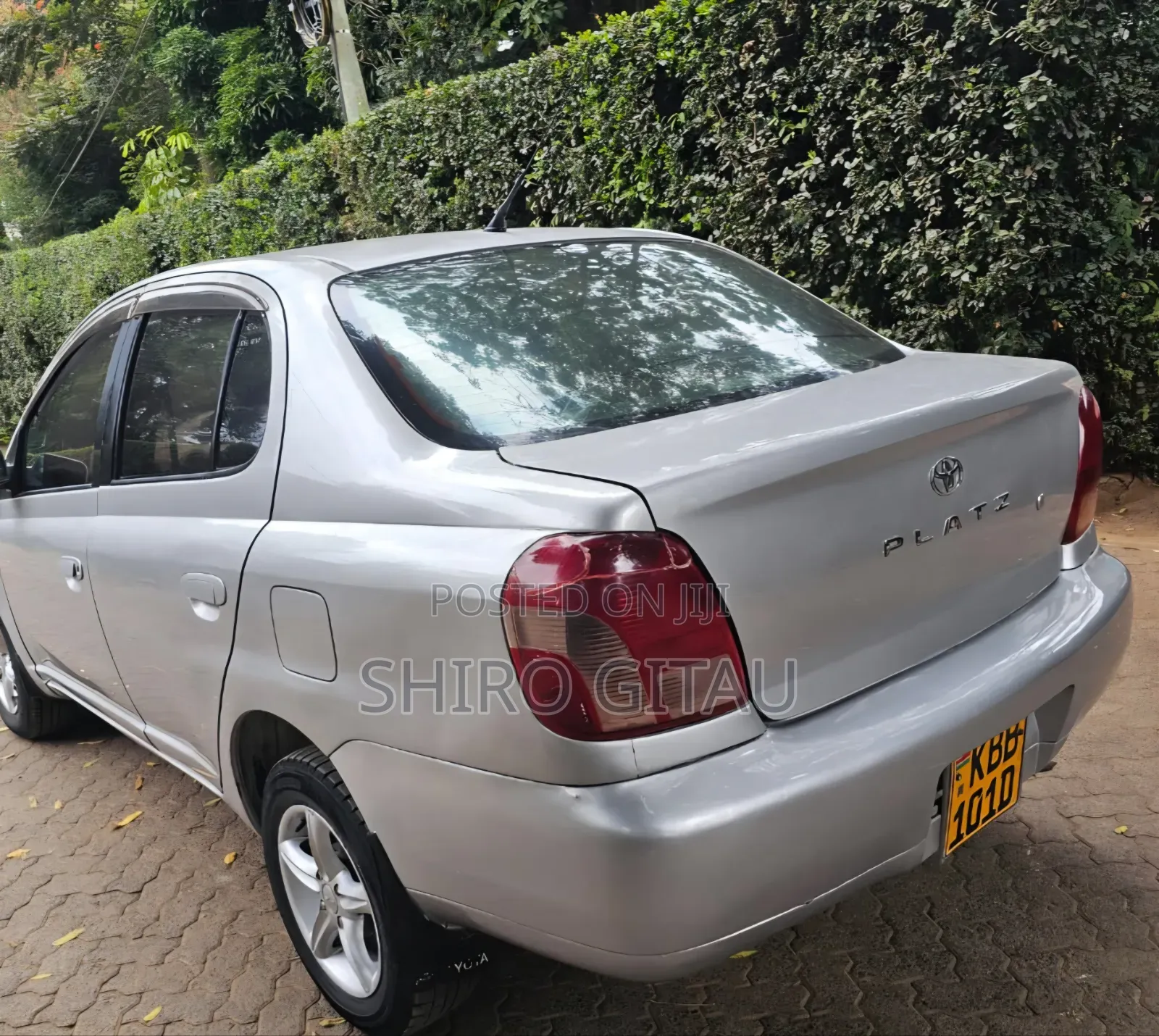 Toyota Platz 1999 Silver