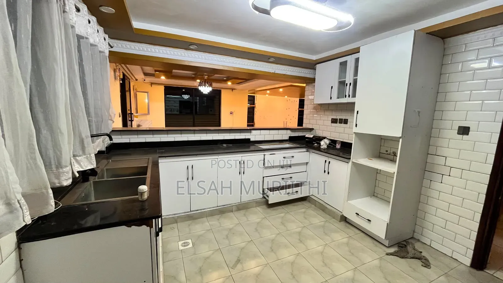 4bdrm Mansion in Kanyi Court, Ruai for sale