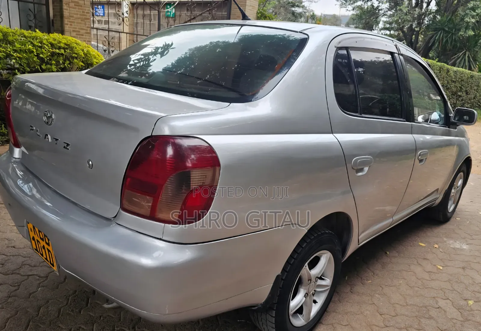 Toyota Platz 1999 Silver