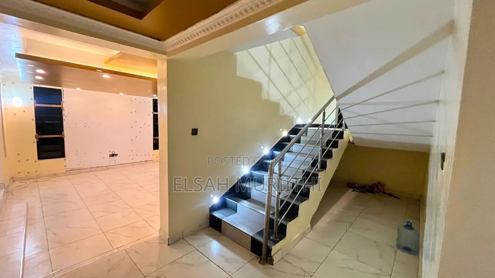4bdrm Mansion in Kanyi Court, Ruai for sale
